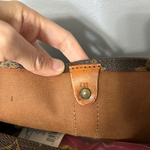 Louis Vuitton Bandouliere 50. Sold - Picture 7 of 9